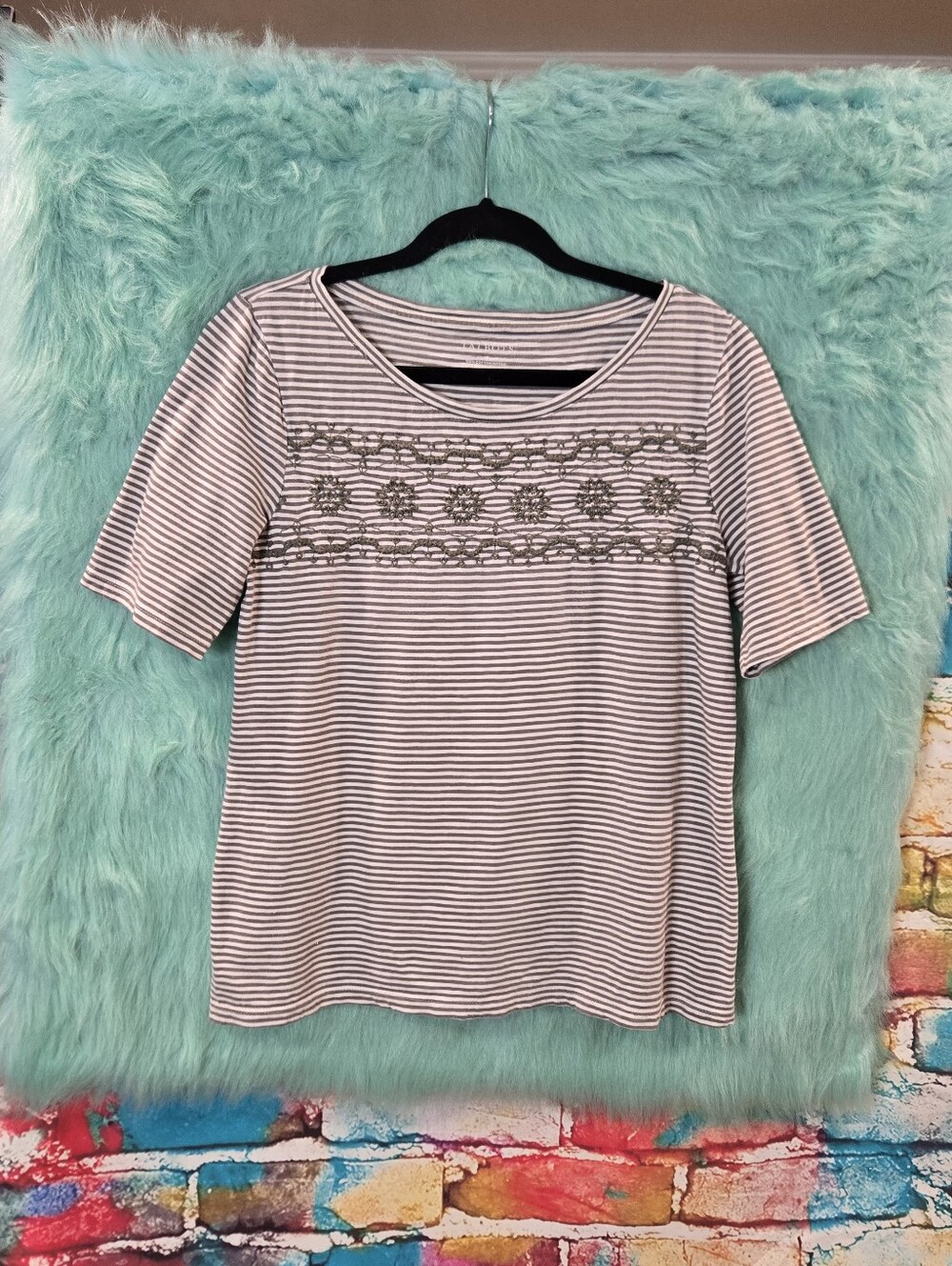 Talbots Gray And Green Striped Crew Neck  Embroidered  Short Sleeve Top Size M - Picture 5 of 6